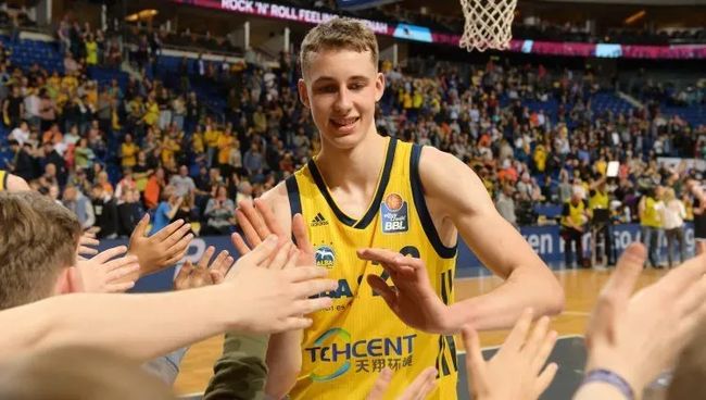 可热的新星 可热的新星