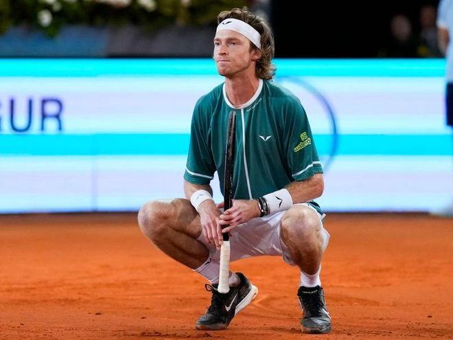 更成了新媒 更成了新媒