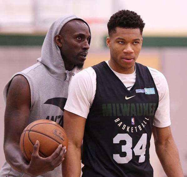 欧洲国家足球联赛： 捷克以0比4不敌葡萄牙