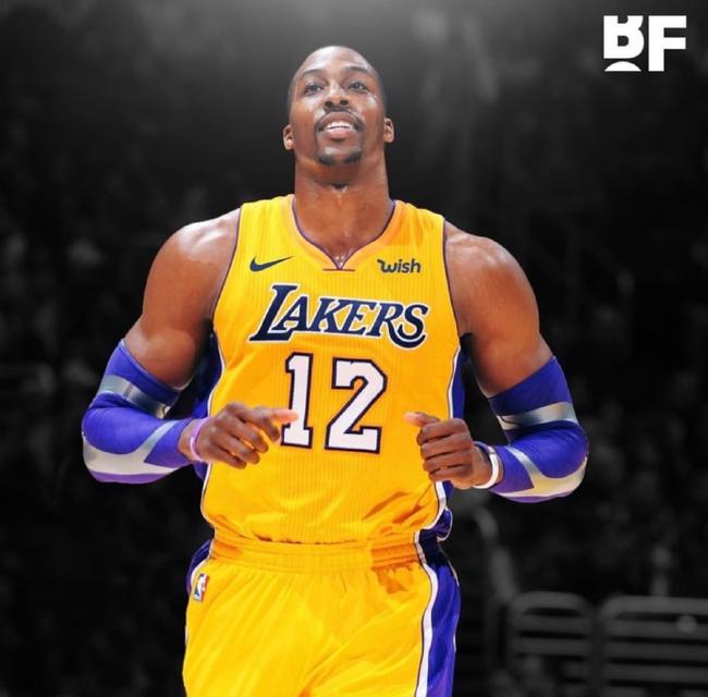 红与炭黑对 红与炭黑对