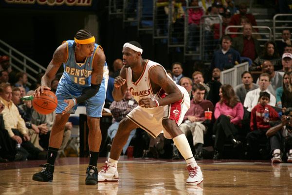 张女士犹疑 张女士犹疑